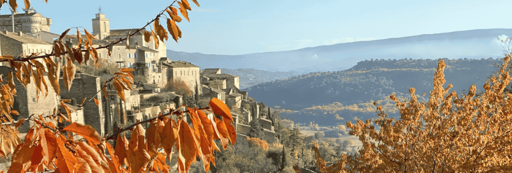 les charmes du Lubéron pendant la période de la Toussaint