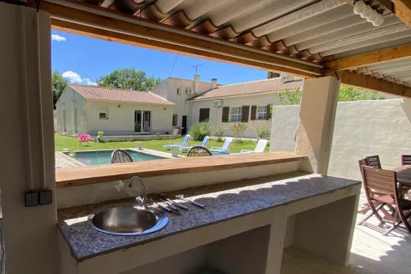 rental provence pool terrace