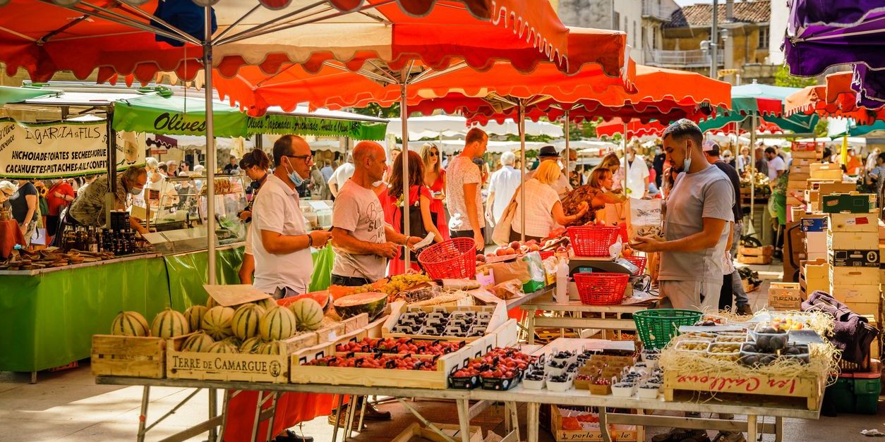 markets-lourmarin.jpg