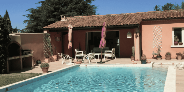 LS1-293 - PASCO : jolie villa de charme à Robion avec vue sur le Luberon