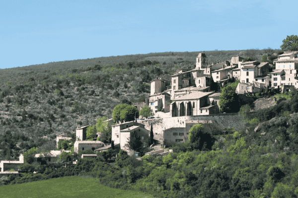 Paysage de village provençal