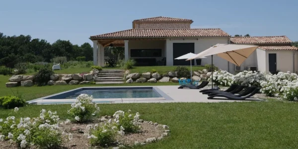 agence location vacances alpilles