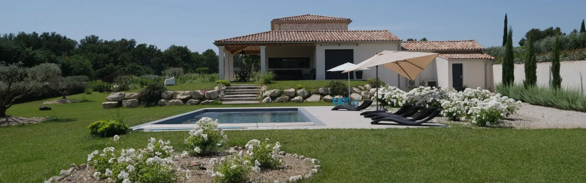 agence location vacances alpilles