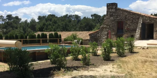 gites dans les alpilles