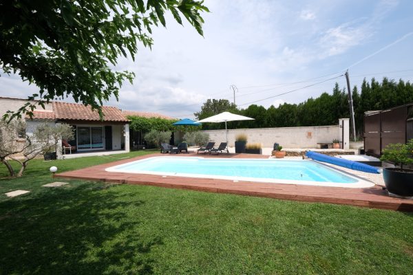 location-gite-avec-piscine-6-personnes-mouries-alpilles-plaisirsetmaisonsdeprovence-LS1-31 (13)