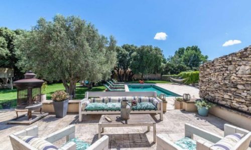 location vacances paques aureille provence