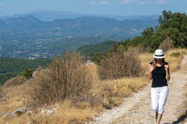randonnée provence alpilles