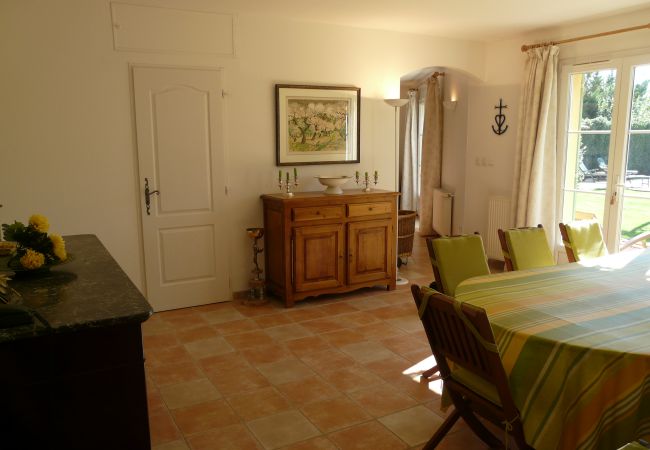 House in Mouriès - Vacation rental with heated  pool Mouries LS1-140 House in Mouriès - Vacation rental with heated  pool Mouries LS1-140