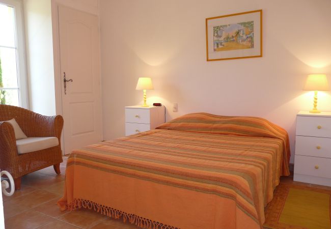 House in Mouriès - Vacation rental with heated  pool Mouries LS1-140 House in Mouriès - Vacation rental with heated  pool Mouries LS1-140