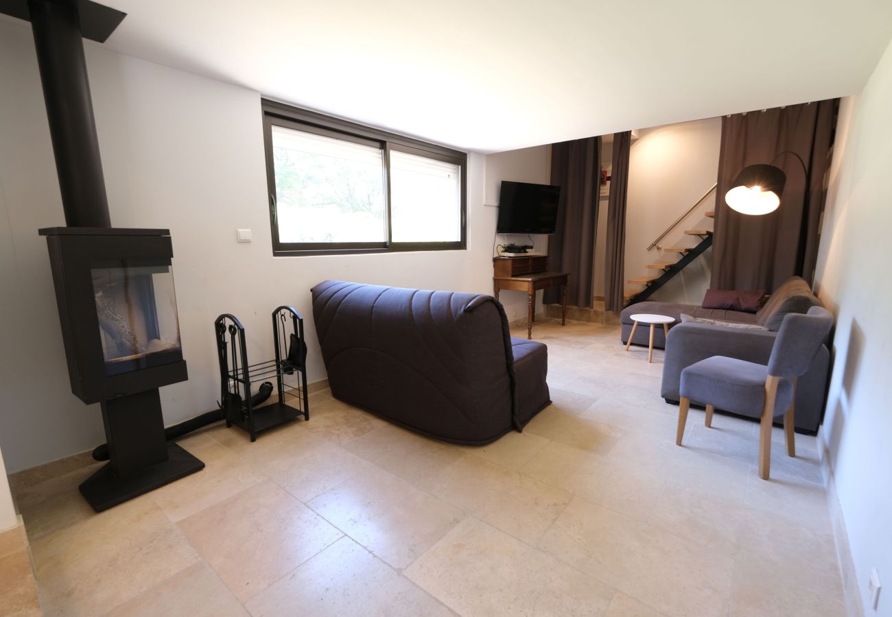 House in Maubec - Vacation rental house with pool MAUBEC LS2-188