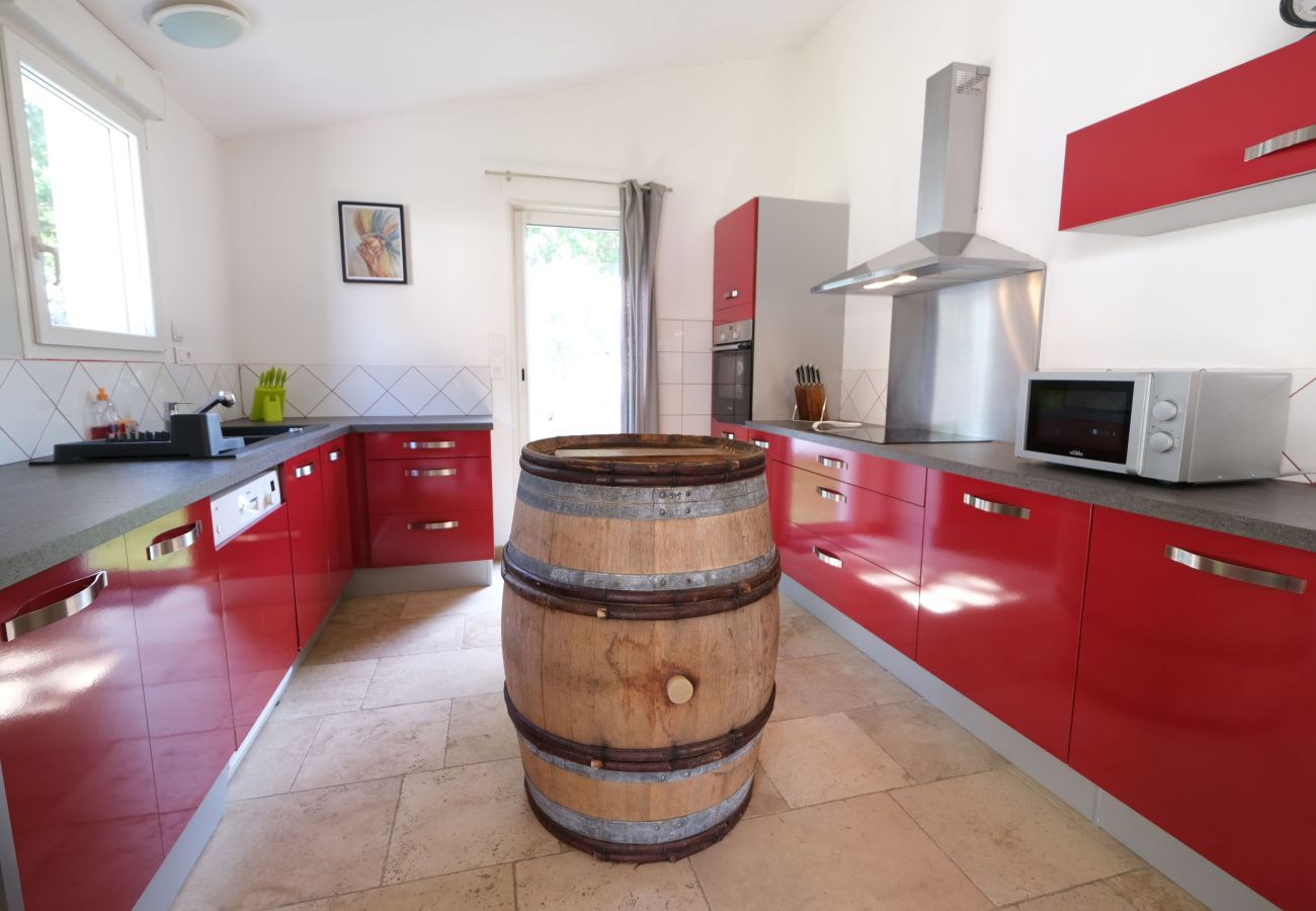 House in Maubec - Vacation rental house with pool MAUBEC LS2-188