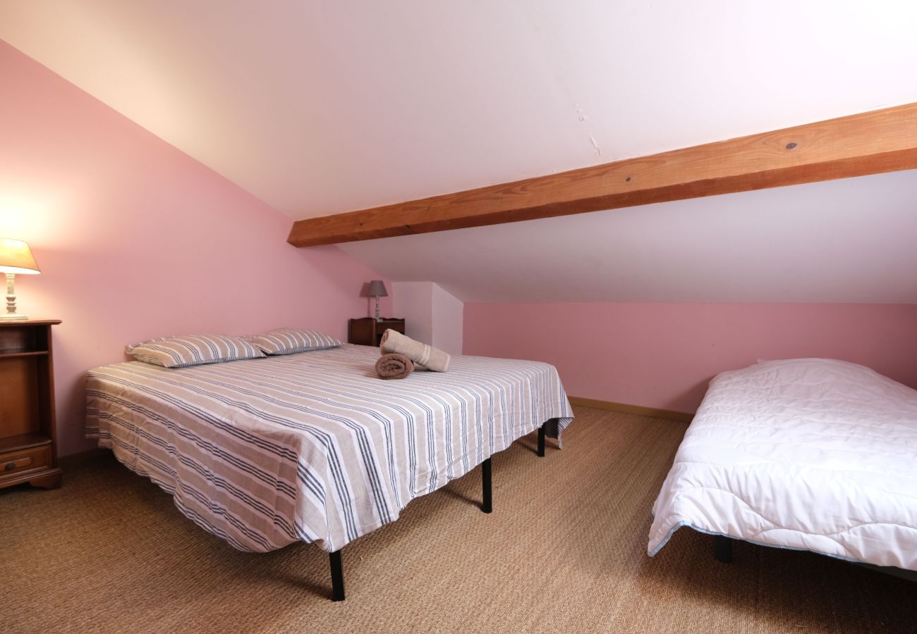 House in Maubec - Vacation rental house with pool MAUBEC LS2-188