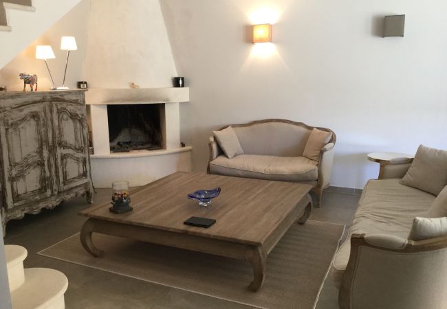 Villa in Aureille - Vacation rental house with pool AUREILLE LS1-277 Villa in Aureille - Vacation rental house with pool AUREILLE LS1-277