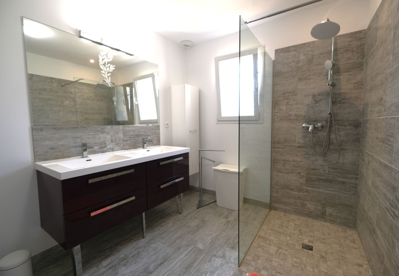 Vacation rental TAILLADES house for rent 1 bathroom