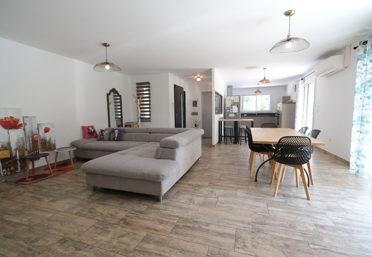 House in Taillades - Vacation rental house with pool TAILLADES LS2-317