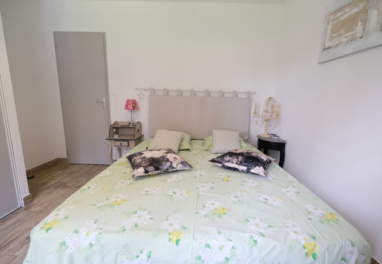 House in Taillades - Vacation rental house with pool TAILLADES LS2-317