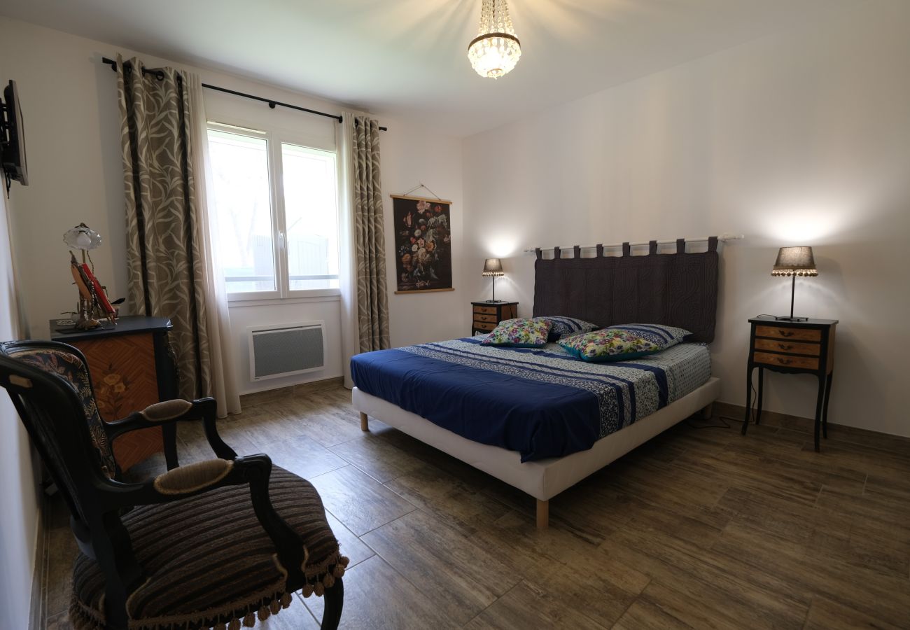 House in Taillades - Vacation rental house with pool TAILLADES LS2-317