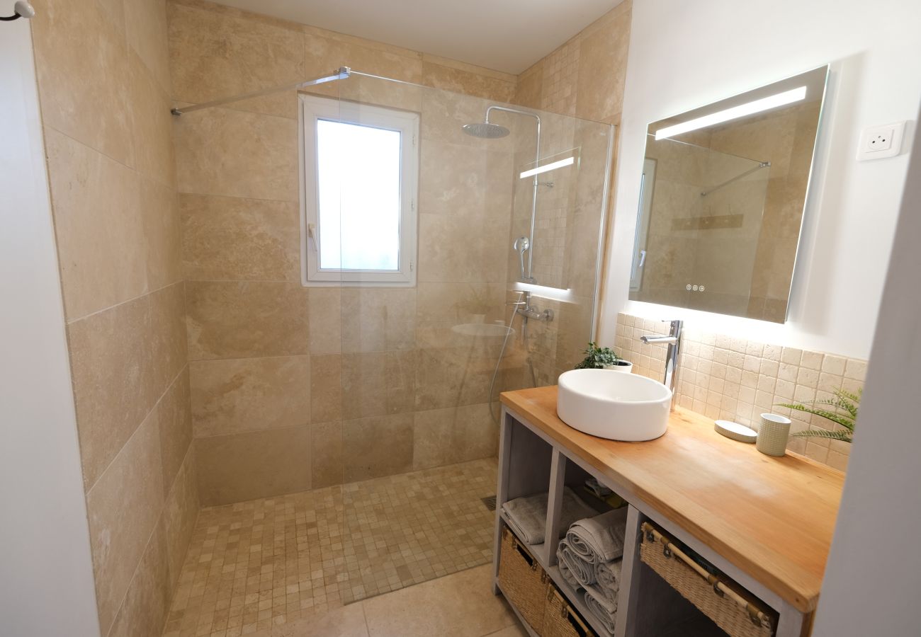 House in Puget - Vacation rental house with pool PUGET LS2-356