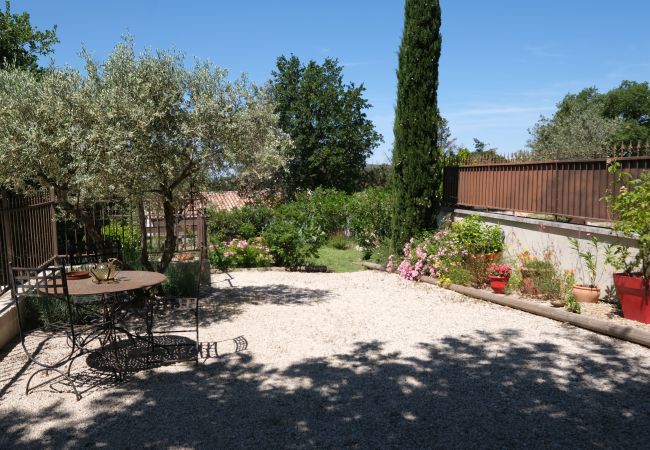 House in Taillades - Vacation rental house with pool TAILLADES LS2-352 House in Taillades - Vacation rental house with pool TAILLADES LS2-352