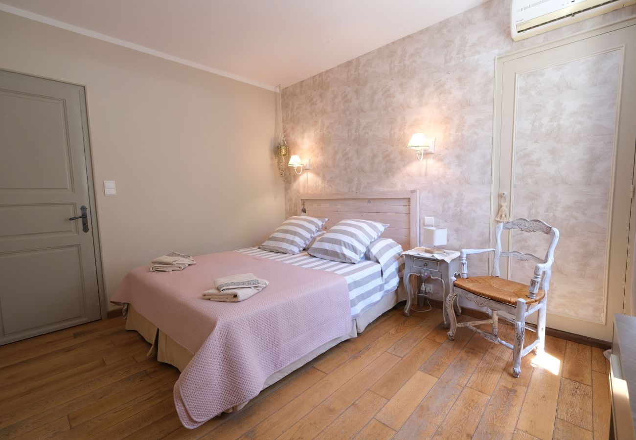 House in Taillades - Vacation rental house with pool TAILLADES LS2-352