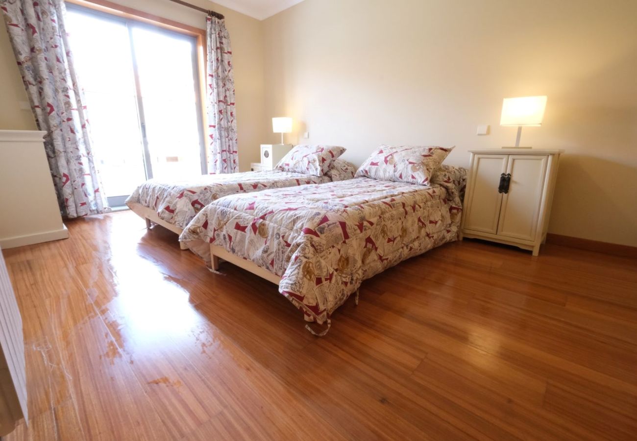 Villa in Esposende - Holiday rental house  pool tennis ESPOSENDE PR991