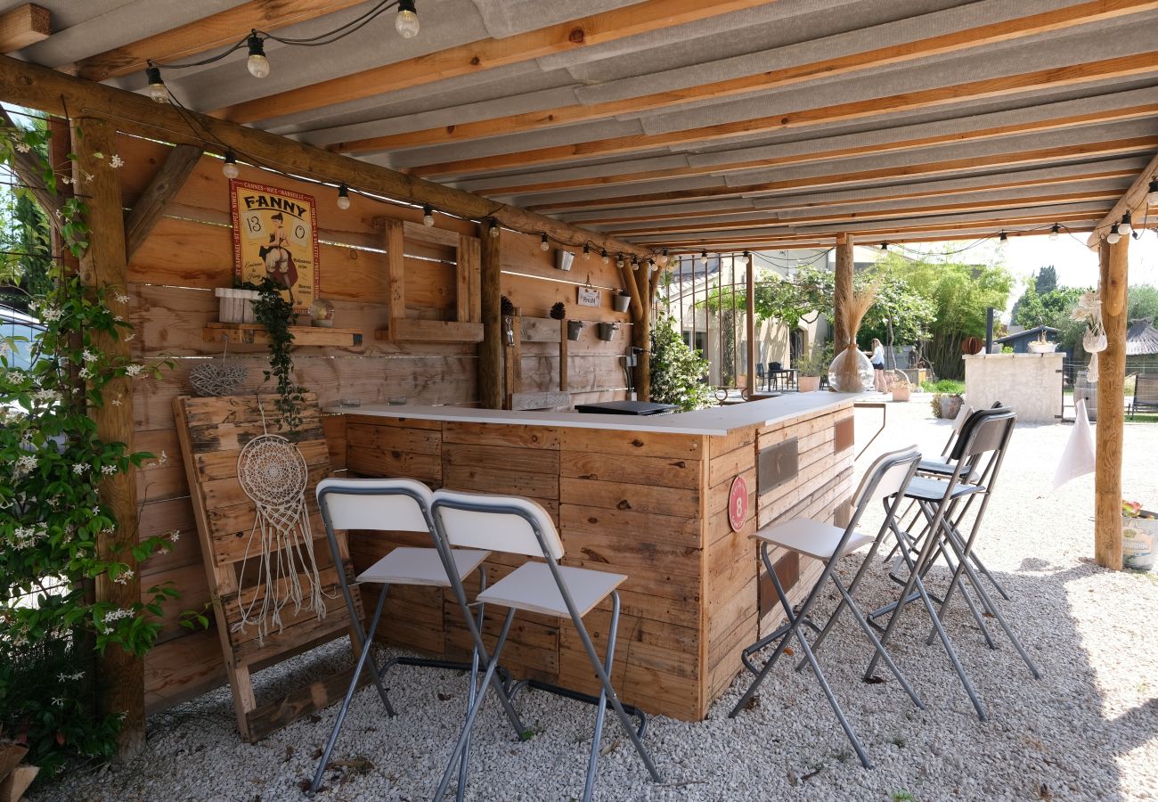 Holiday rental BARBENTANE house for rent Poolhouse