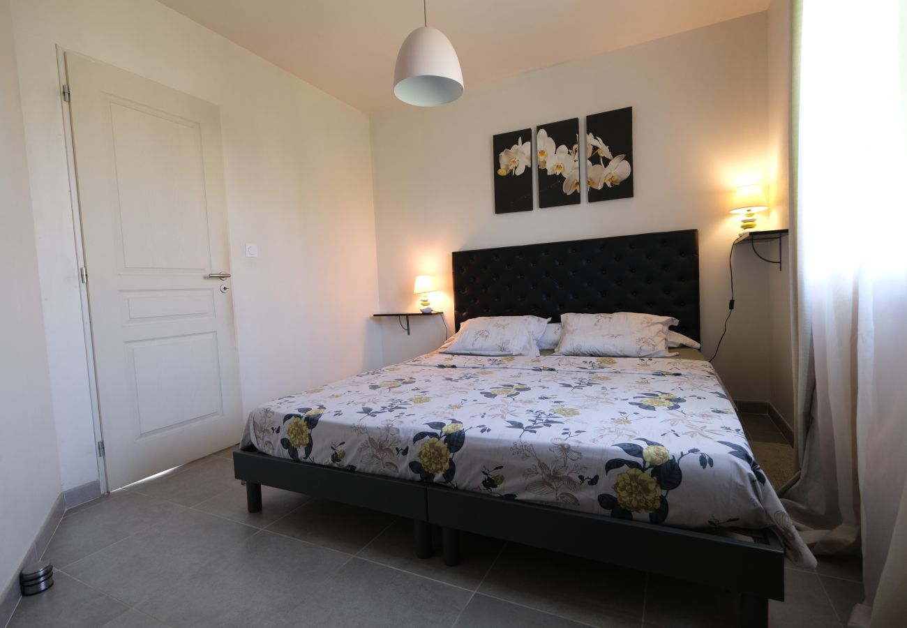 House in L´Isle sur la Sorgue - Vacation rental L'ISLE SUR LA SORGUE LS2-331