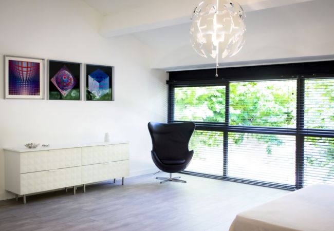 Villa in Salon-de-Provence - Luxury vacation rental SALON DE PROVENCE LS7-351 Villa in Salon-de-Provence - Luxury vacation rental SALON DE PROVENCE LS7-351