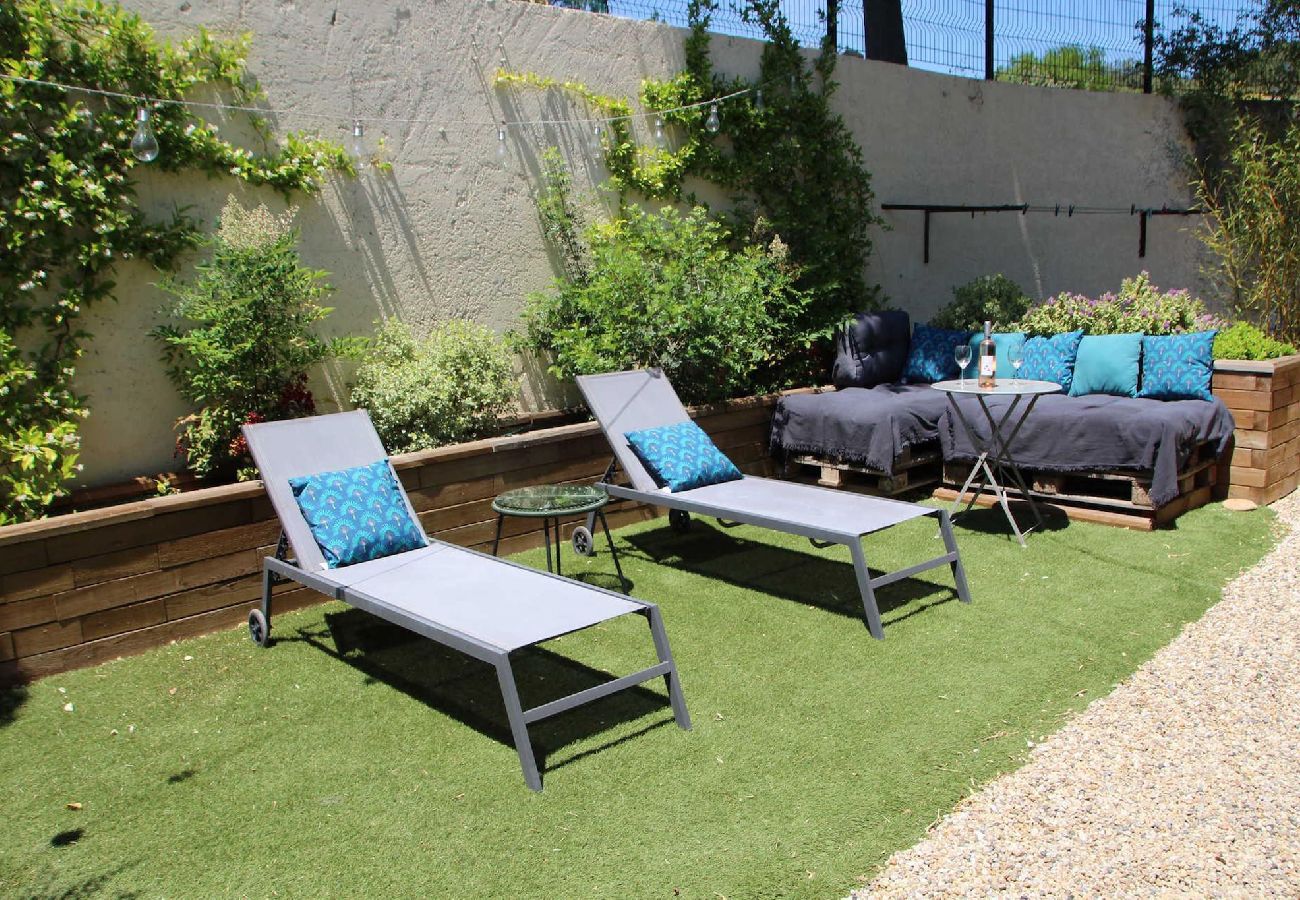 House in Aureille - Vacation rental house with pool AUREILLE LS1-406