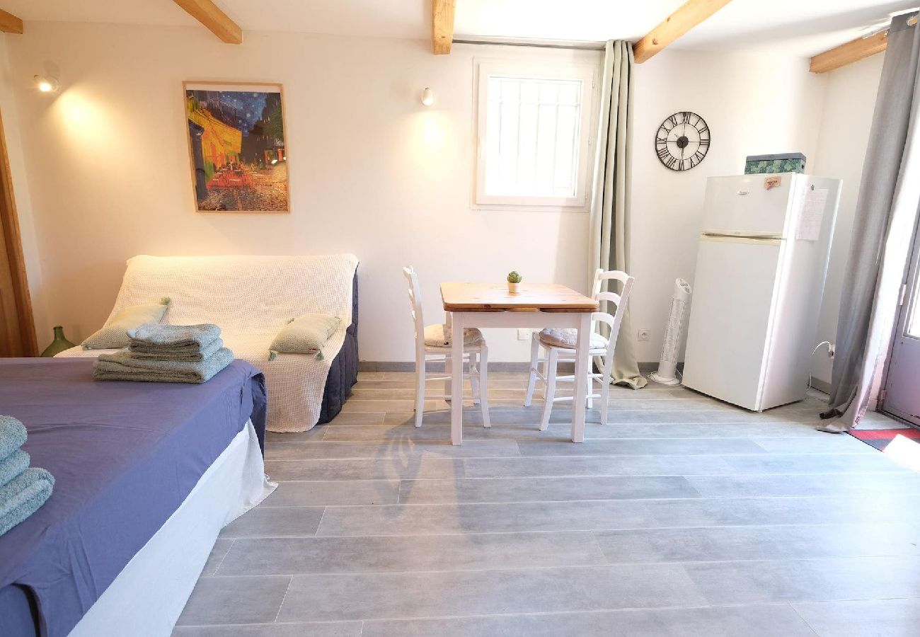 House in Aureille - Vacation rental house with pool AUREILLE LS1-406