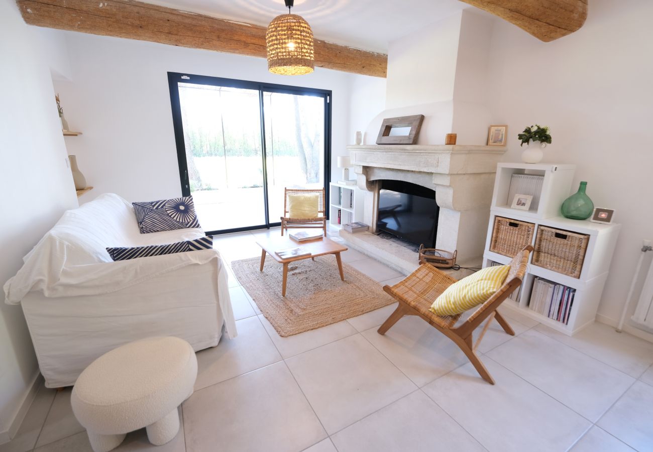 Villa in Lagnes - Vacation rental house with pool LAGNES LS2-411