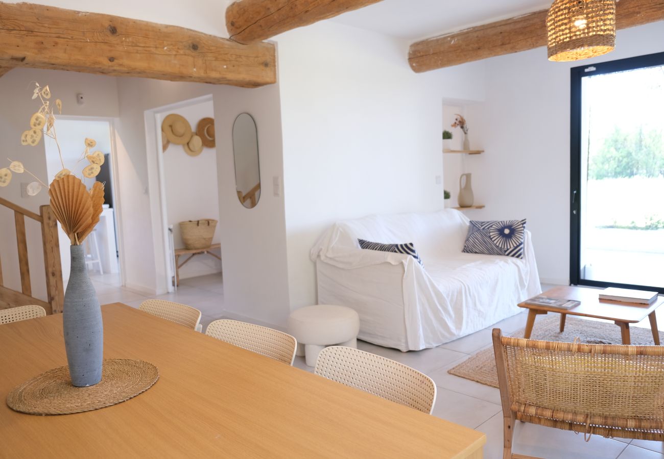 Villa in Lagnes - Vacation rental house with pool LAGNES LS2-411