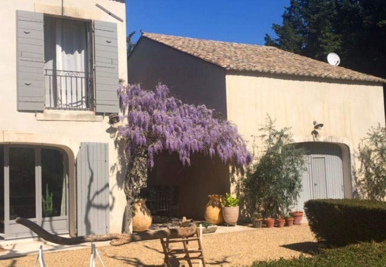 Villa in Plan-d´Orgon - Vacation rental house with pool PLAN D'ORGON LS1-365