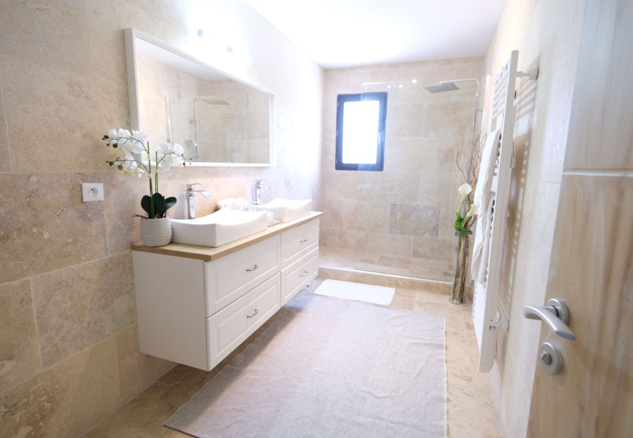 Villa in Arles - Vacation rental house with pool ARLES LS3-432