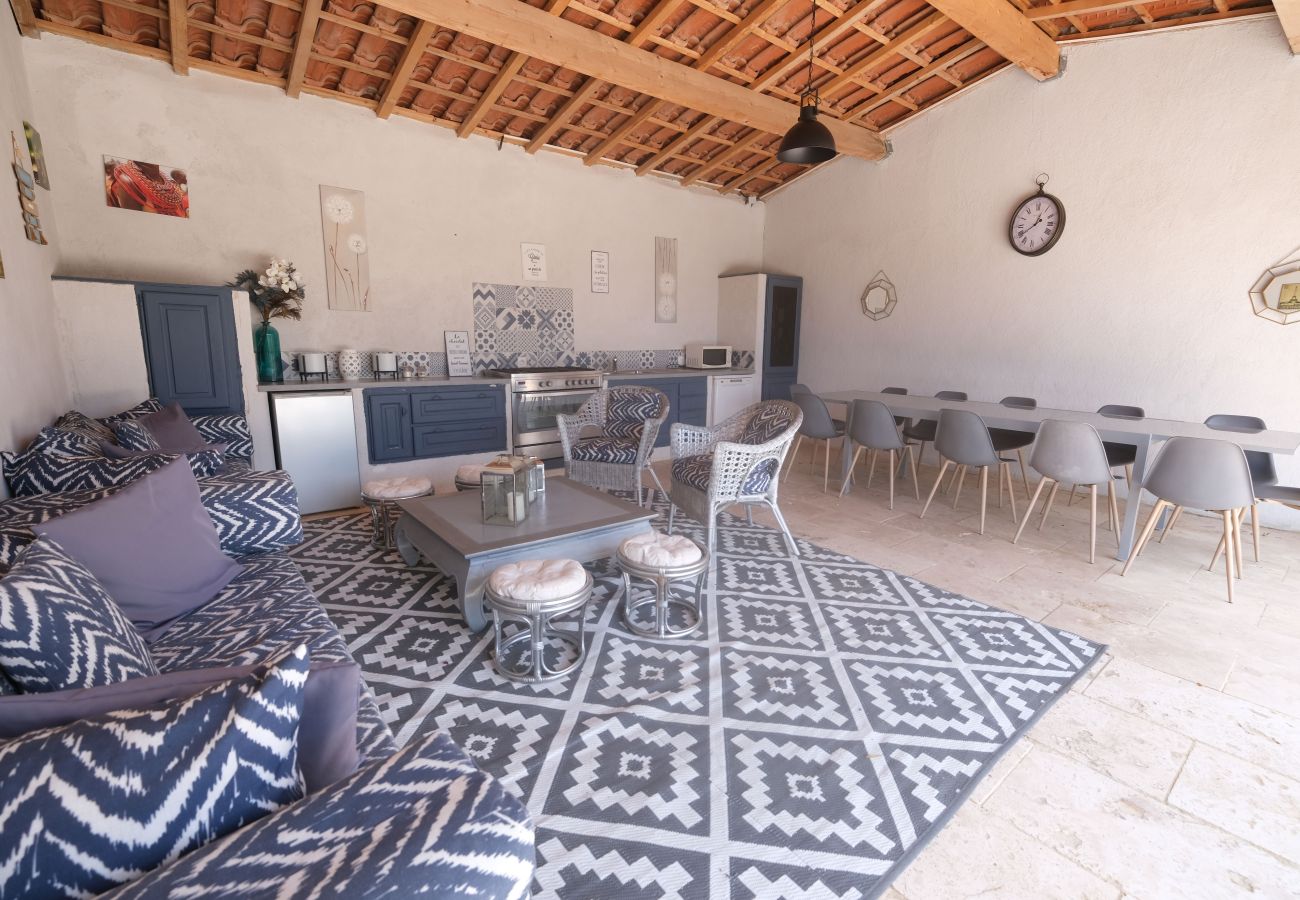 Villa in Arles - Vacation rental house with pool ARLES LS3-432
