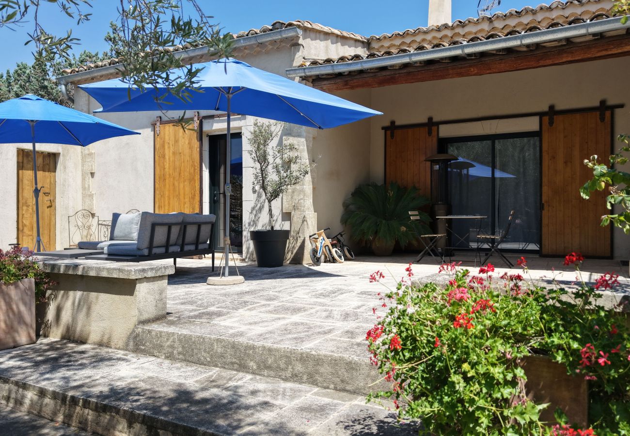 Villa in Aureille - Vacation rental house with pool AUREILLE LS1-417