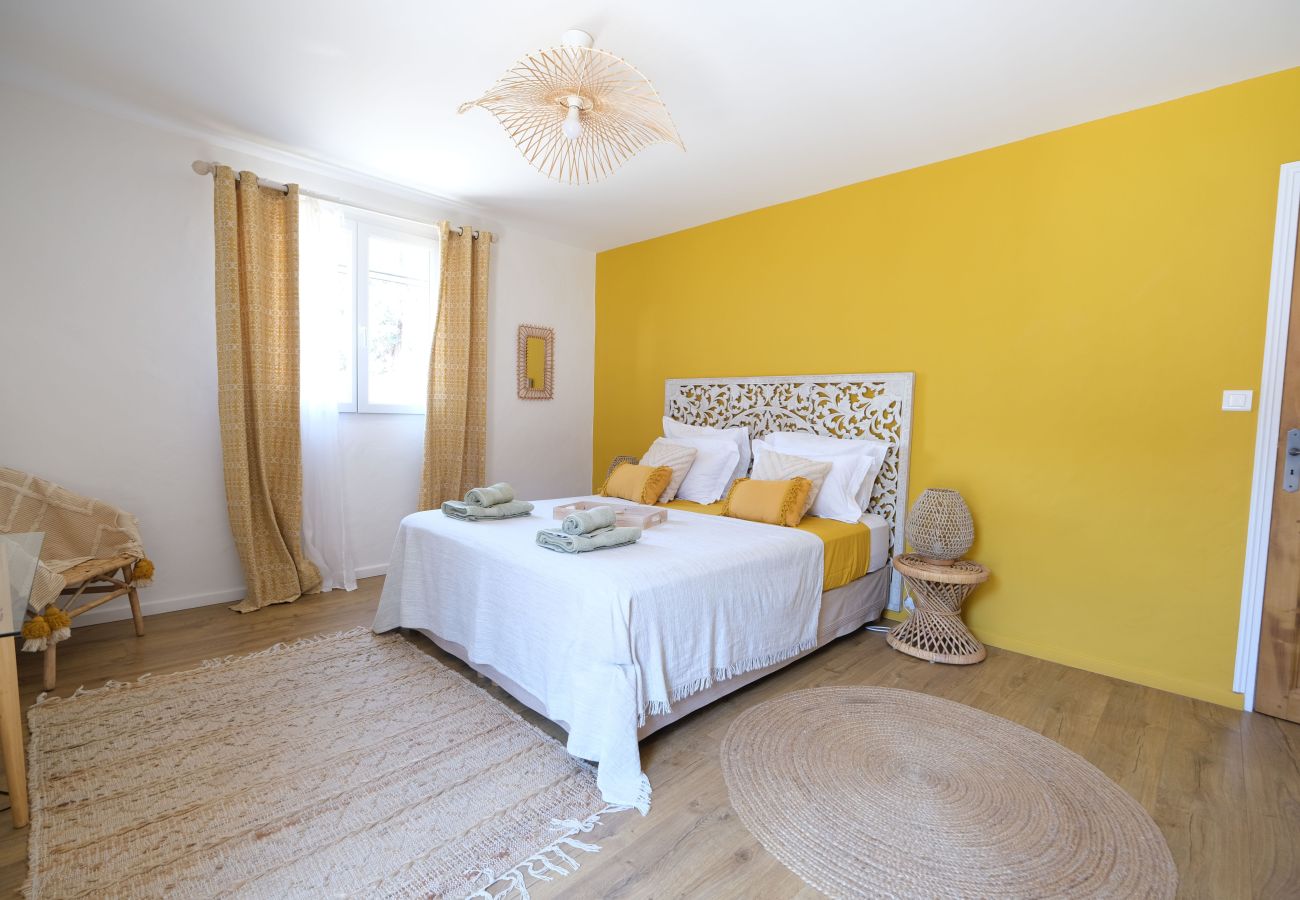 Villa in Aureille - Vacation rental house with pool AUREILLE LS1-417