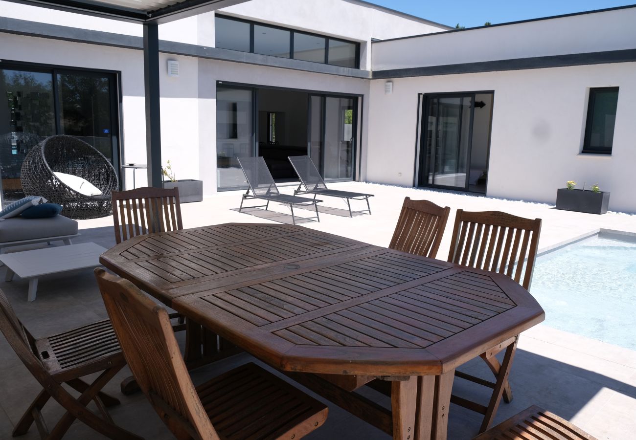 Villa in Châteauneuf de Gadagne - Châteauneuf de Gadagne vacation rentals LS6-408