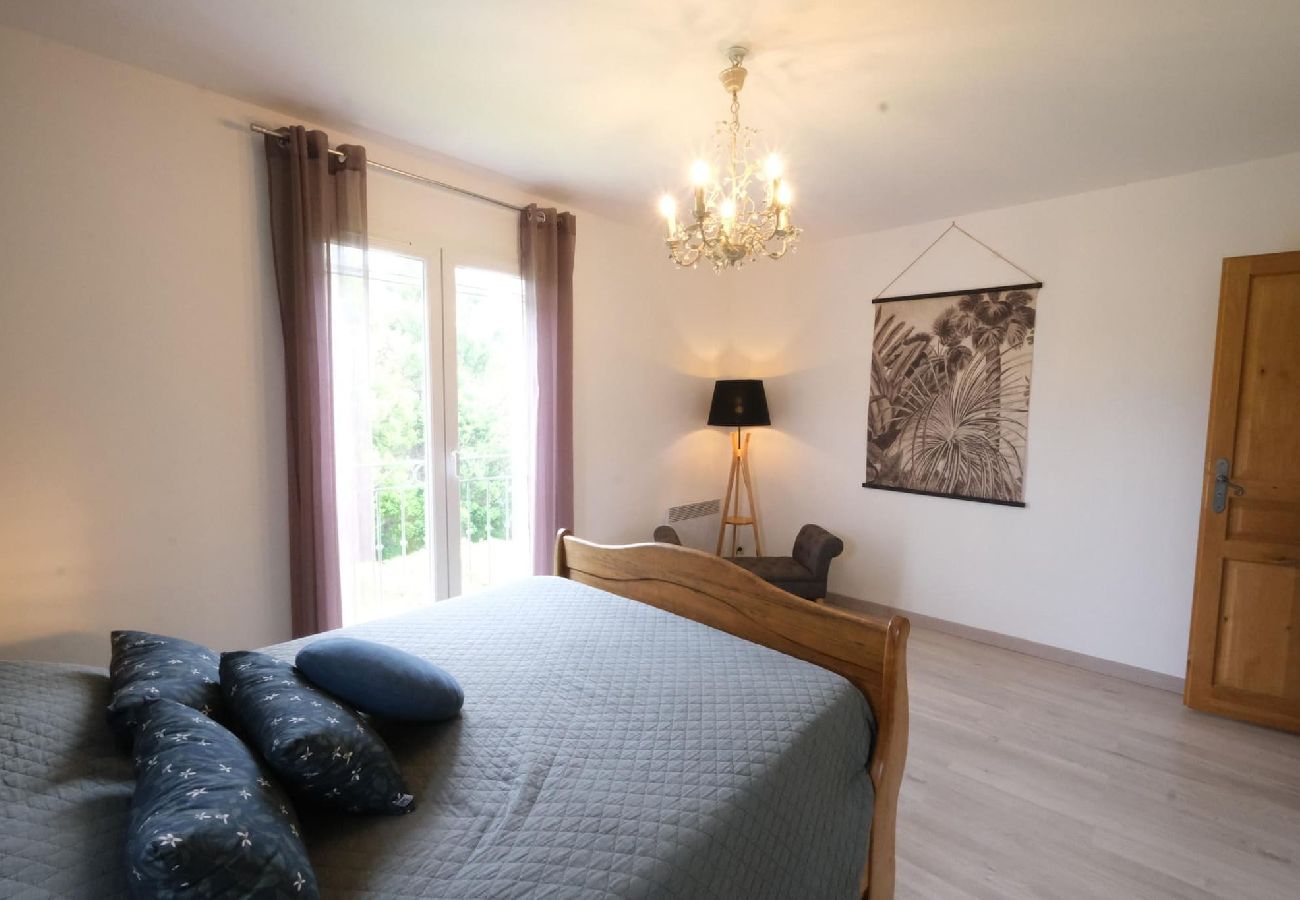 Villa in Bédarrides - Heated pool villa rental in Bédarrides for 6 people