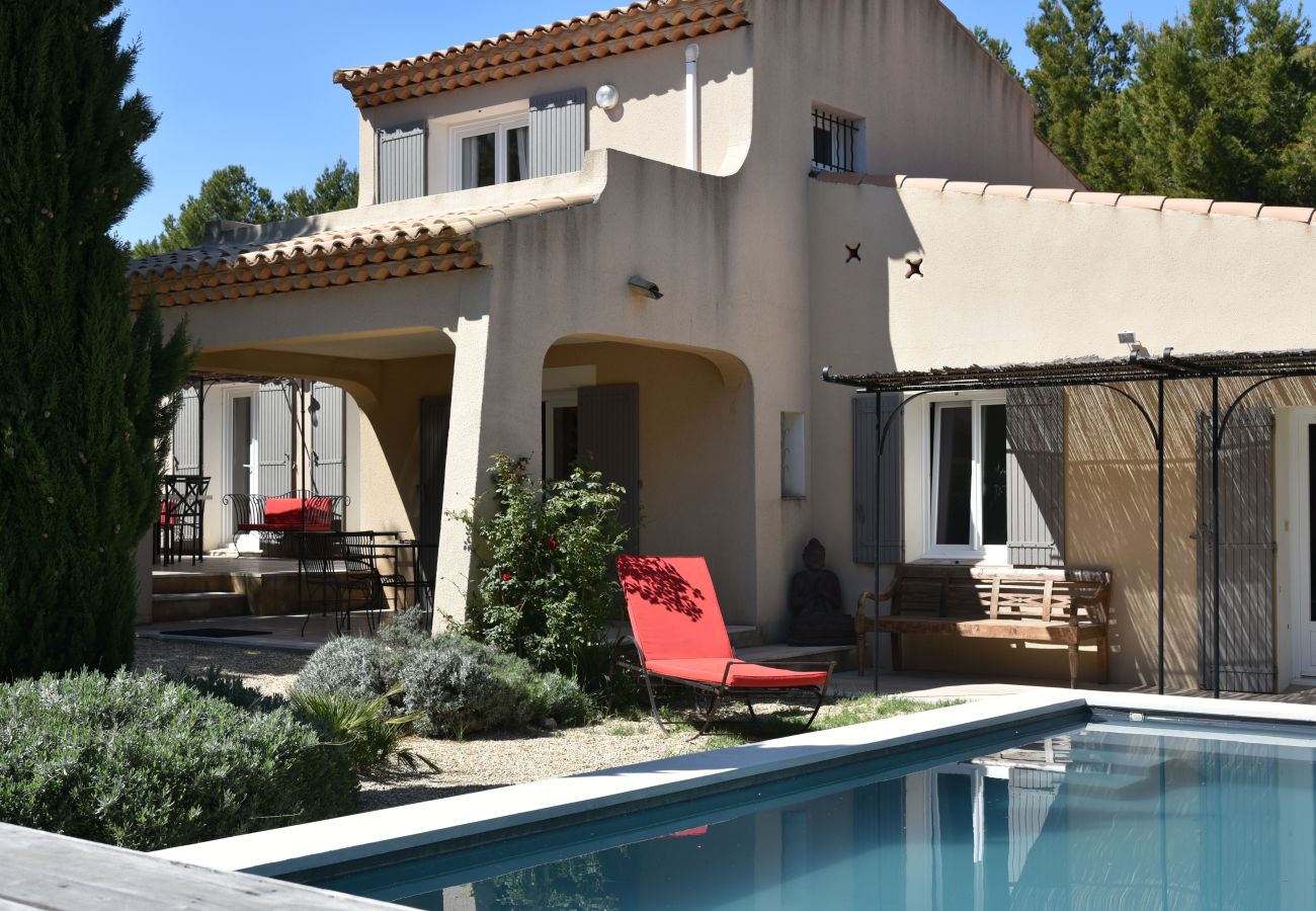 Villa in Aureille - Vacation rental house with pool AUREILLE LS1-423