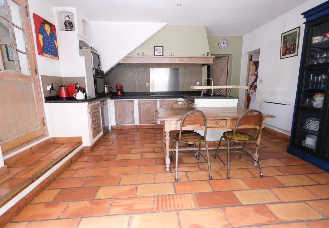 Villa in Aureille - Vacation rental house with pool AUREILLE LS1-423