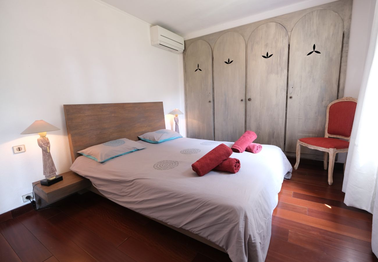 Villa in Aureille - Vacation rental house with pool AUREILLE LS1-423