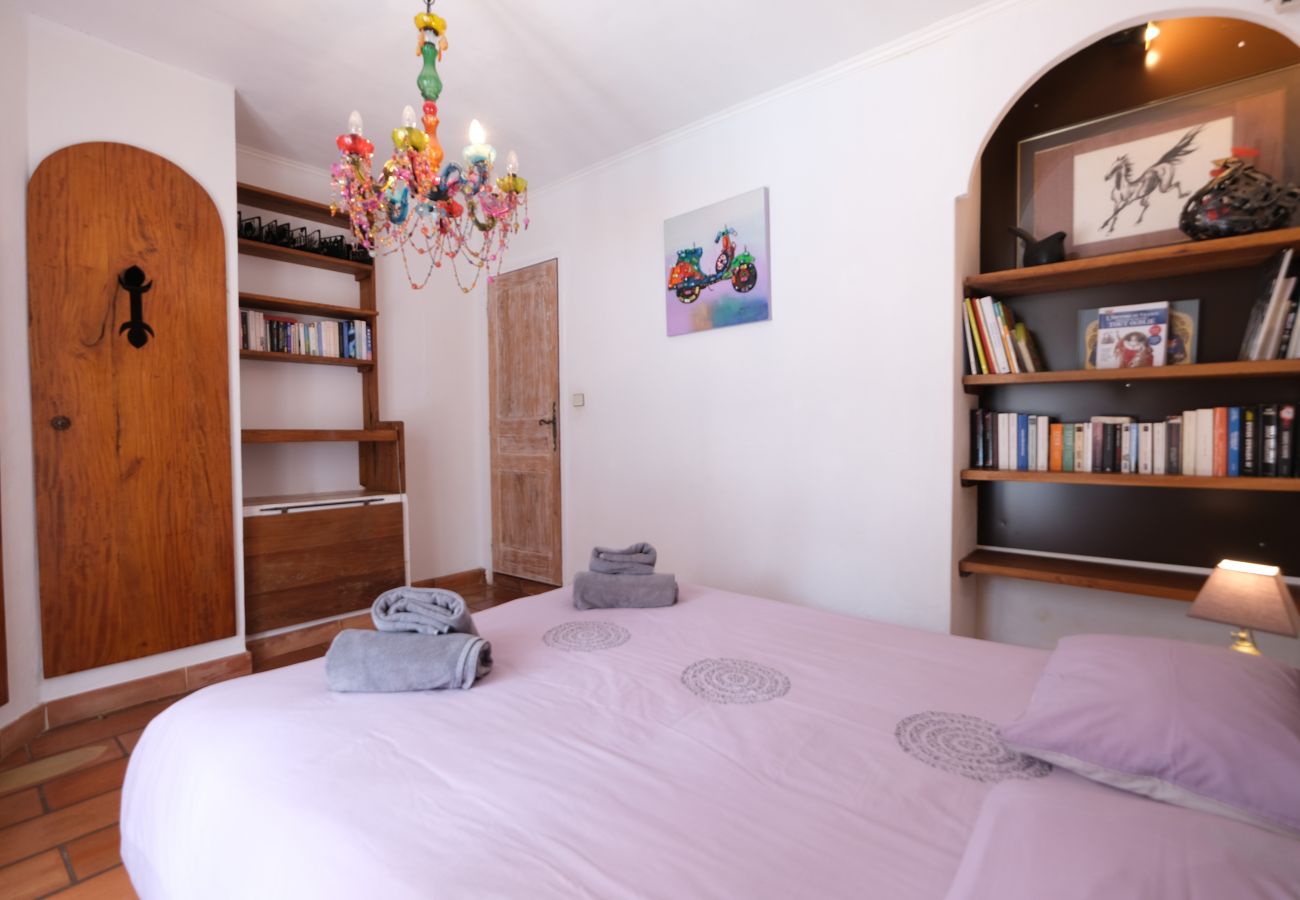 Villa in Aureille - Vacation rental house with pool AUREILLE LS1-423