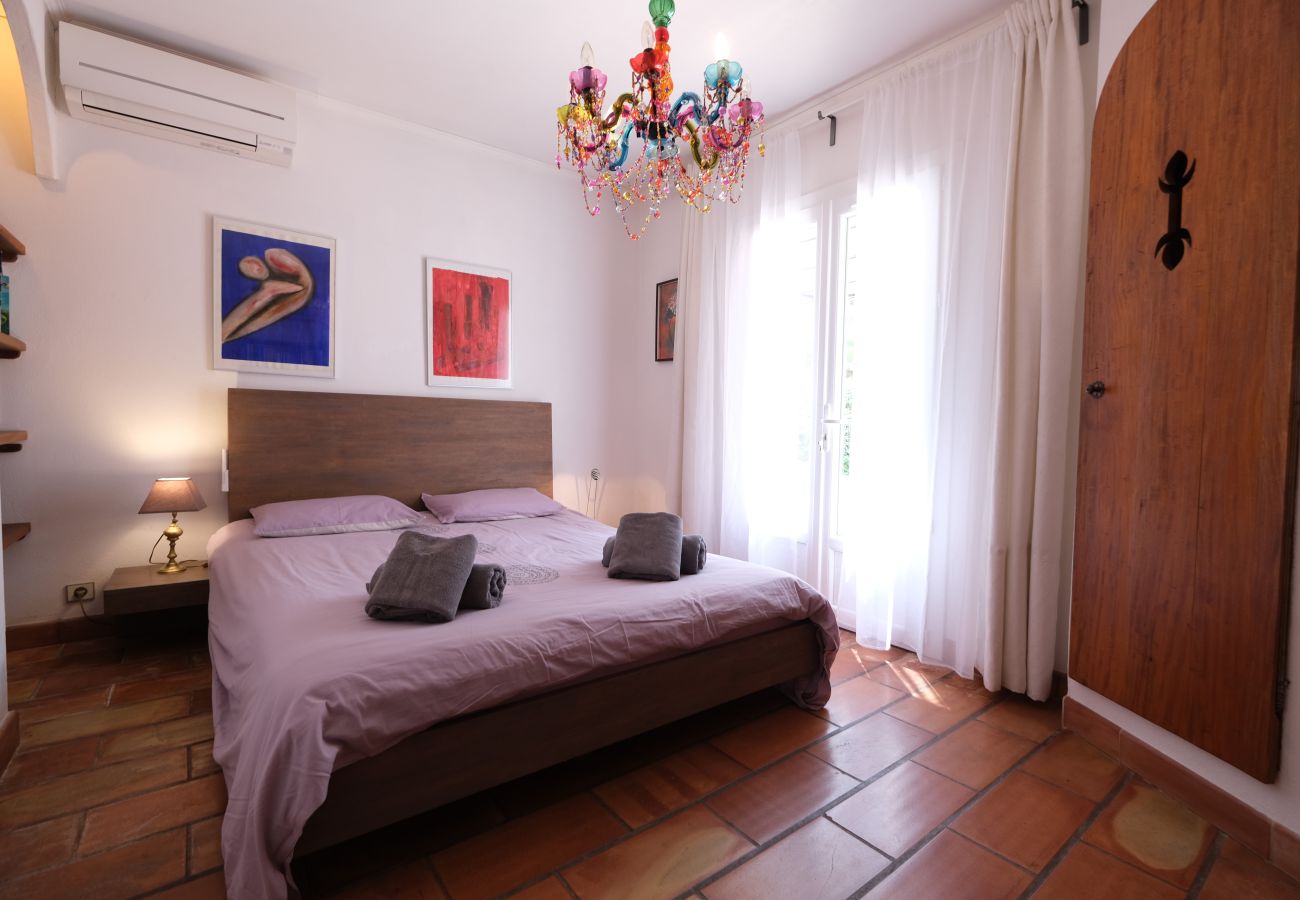 Villa in Aureille - Vacation rental house with pool AUREILLE LS1-423