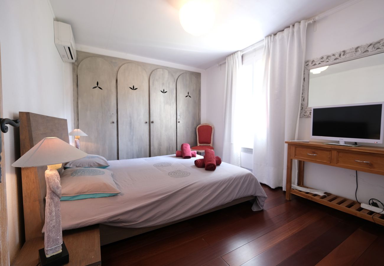 Villa in Aureille - Vacation rental house with pool AUREILLE LS1-423