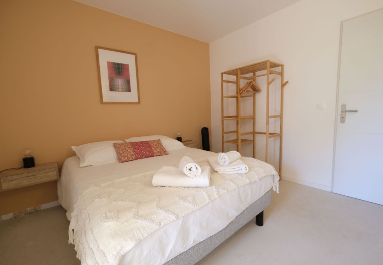 Villa in Puget - Vacation rental house with pool PUGET LS2-405