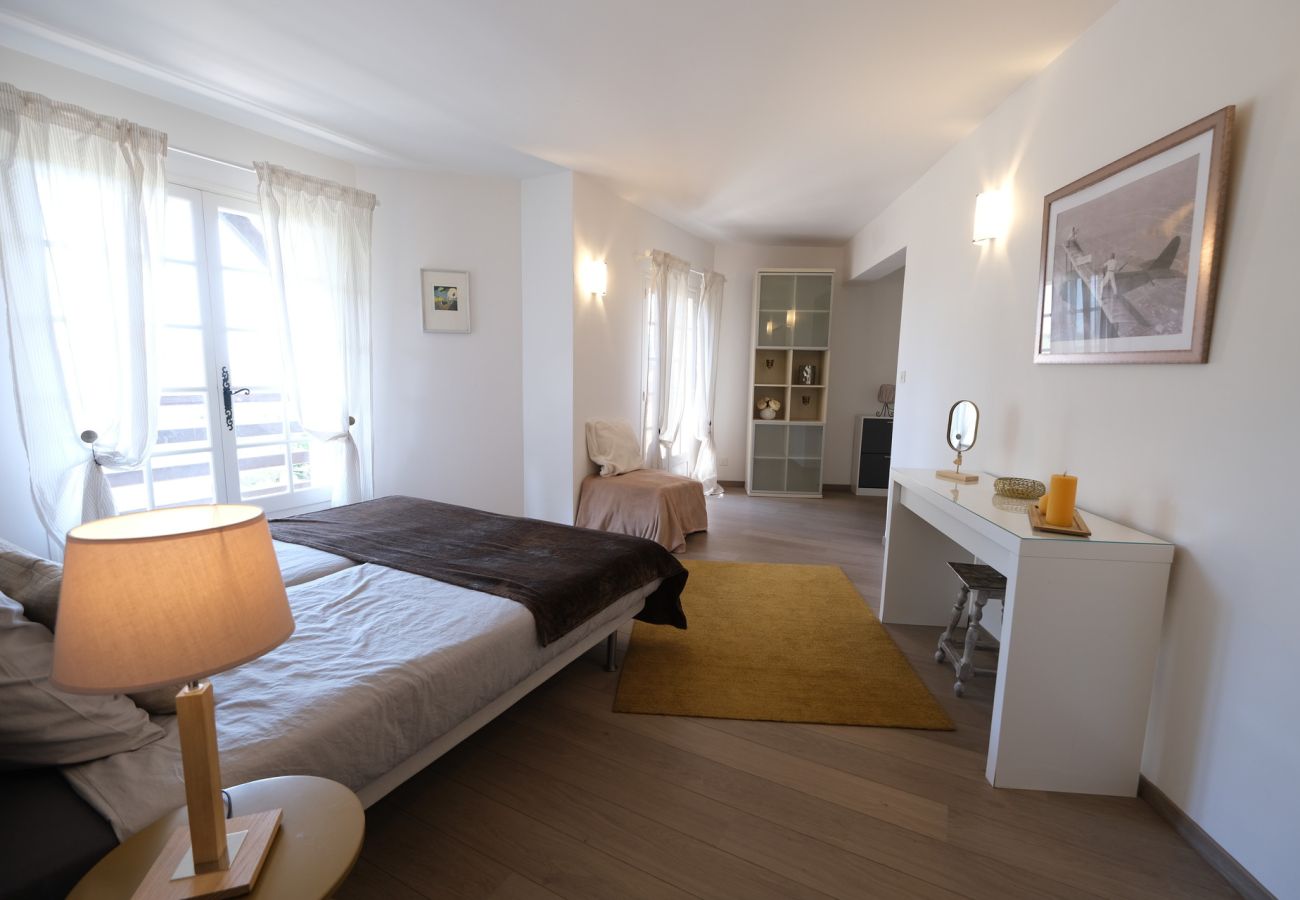 Villa in Saint-Chamas - Holiday rental with pool SAINT CHAMAS LS7-440.