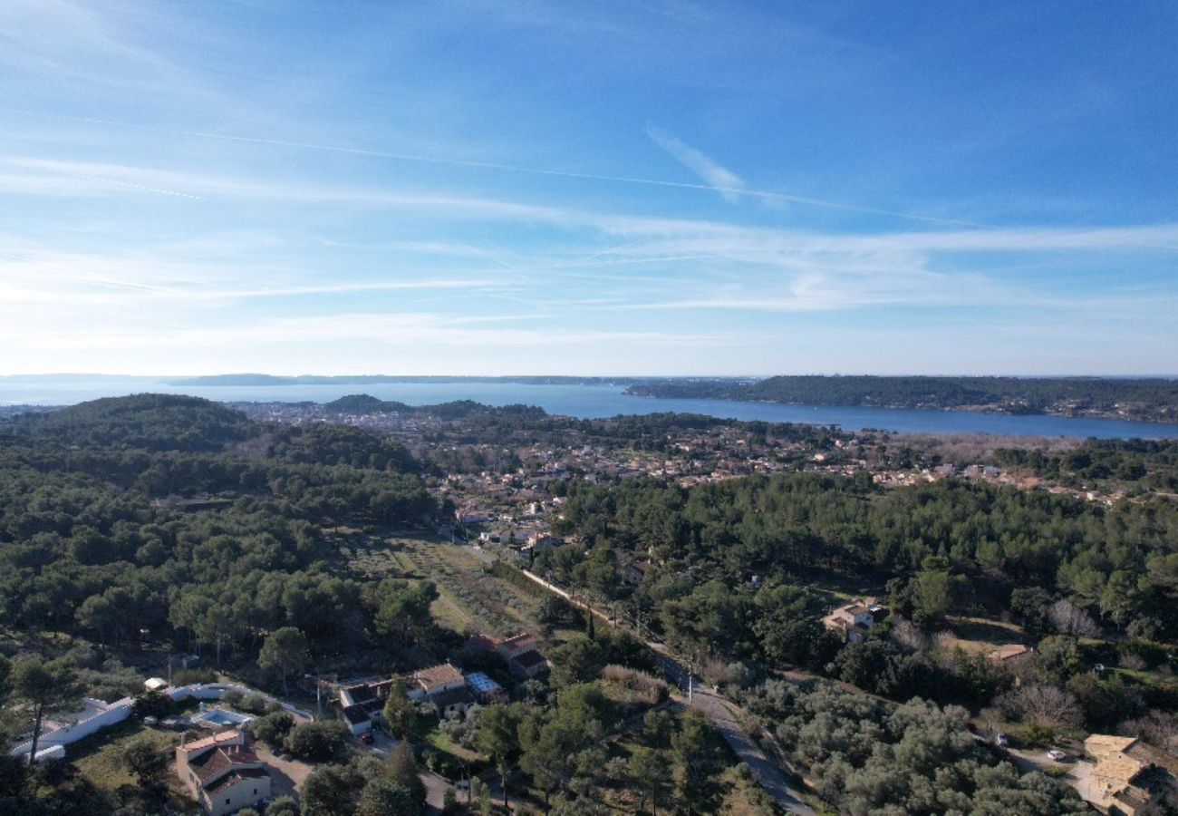 Villa in Saint-Chamas - Holiday rental with pool SAINT CHAMAS LS7-440.