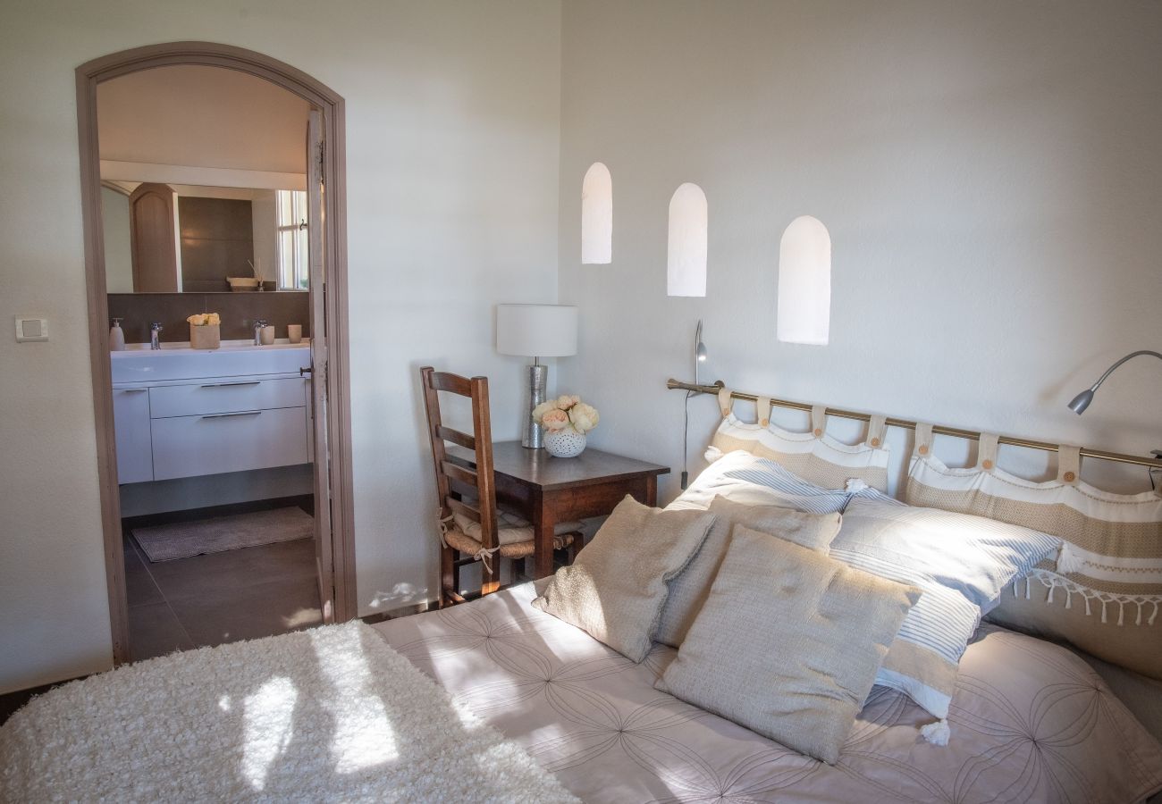 Villa in Saint-Chamas - Holiday rental with pool SAINT CHAMAS LS7-440.