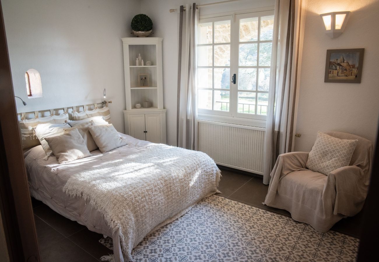 Villa in Saint-Chamas - Holiday rental with pool SAINT CHAMAS LS7-440.
